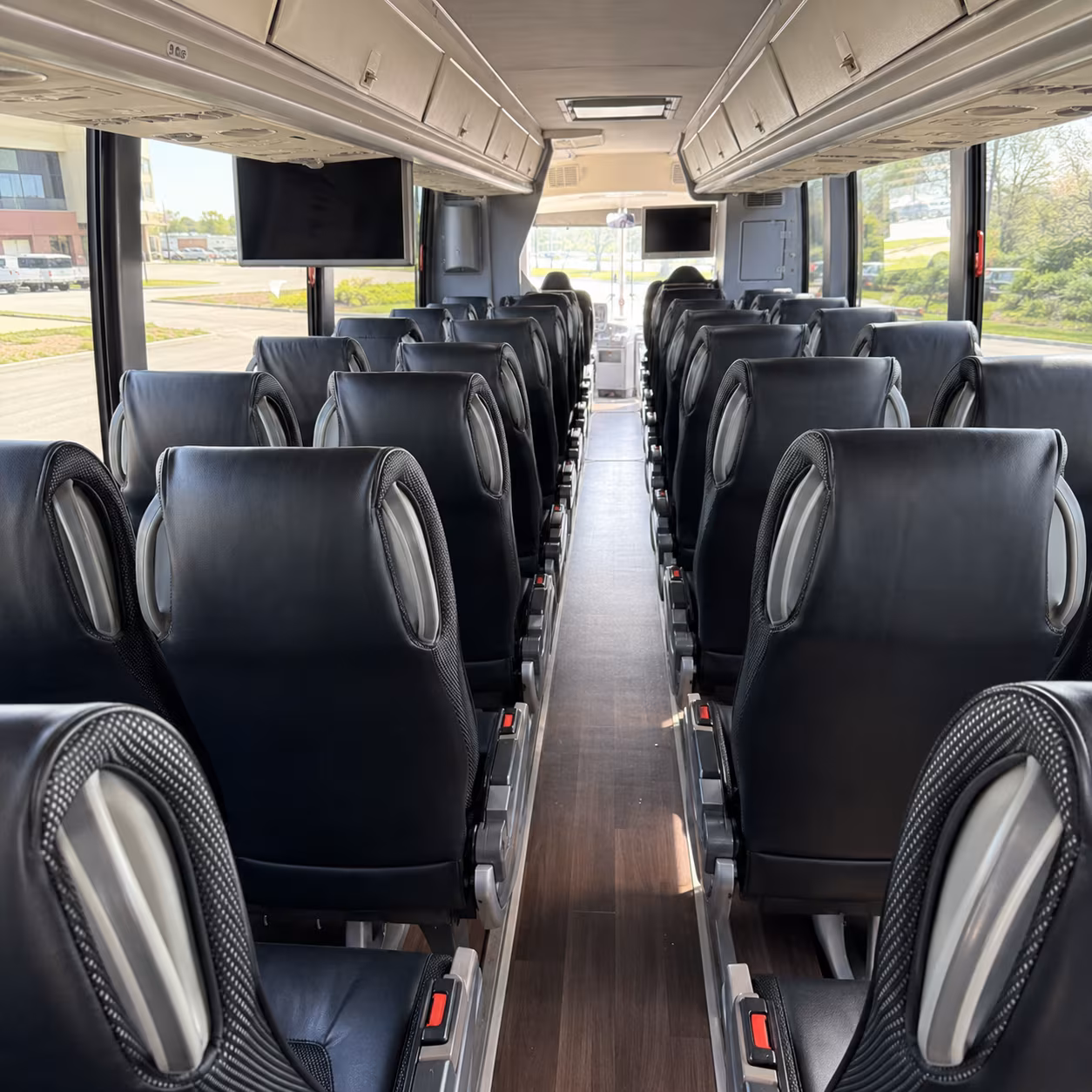 a charter bus to the dallas museum of art keeps every student together