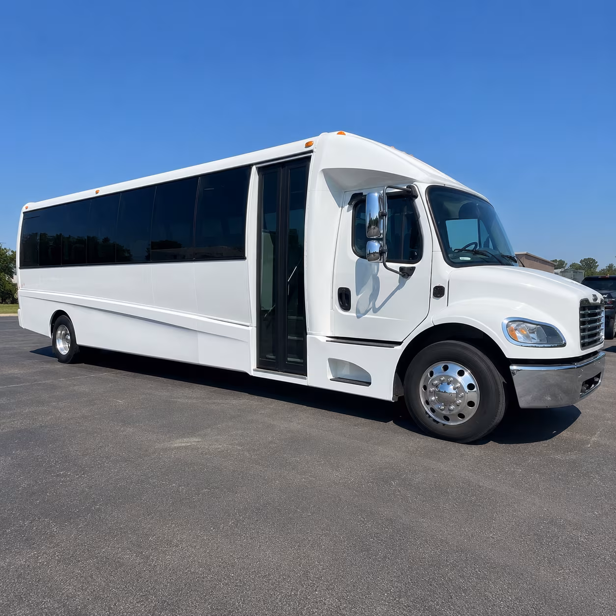 minibuses and motorcoaches to llela right here in lewisville