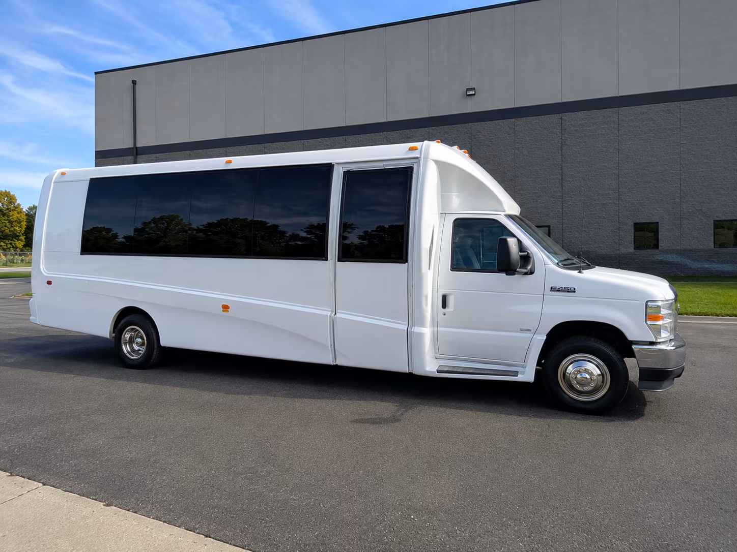 no hassle dfw airport shuttles from flower mound